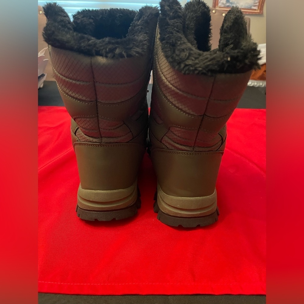 Men’s Olive Military Green Winter Boots, size 43, used twice, size 10 - Picture 4 of 7